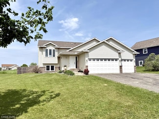 103 Highview Dr, Dassel, MN 55325