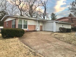 512 Crestvale Dr, Saint Louis, MO 63119