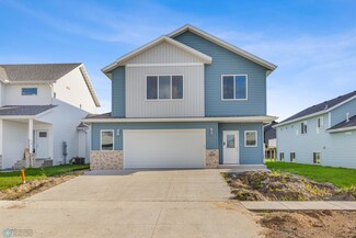 6025 80th Ave S, Horace, ND 58047