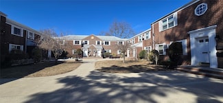 254-61 75th Ave Unit A11-1, Glen Oaks, NY 11004