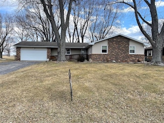 3814 Stacie Ln, Rock Falls, IL 61071