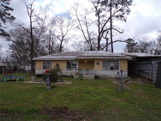 6706 Maple Dr, Humble, TX 77338