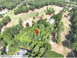 14 Pomeroy Dr, Pinehurst, NC 28374