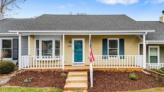 814 Guilford College Rd Unit 129, Greensboro, NC 27409