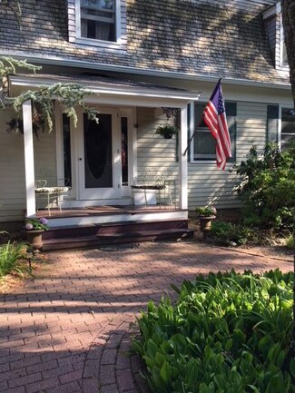 249 Great Plains Rd, West Tisbury, MA 02575