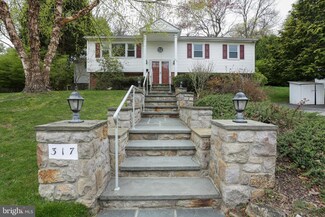 317 Golf Hills Rd, Havertown, PA 19083