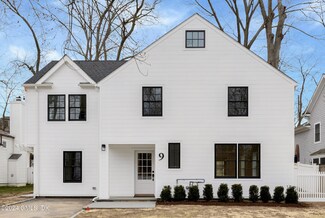 9 Marshall St, Old Greenwich, CT 06870