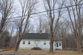 45 Central St, Sunapee, NH 03782