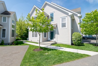 39 Copper Square Dr, Bethel, CT 06801