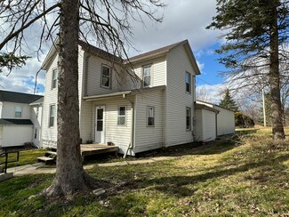 208 E High St, Orangeville, IL 61060