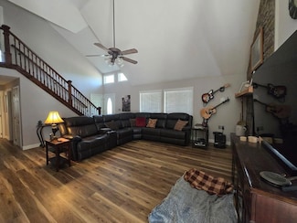 27 Williams Cir, Blairsville, GA 30512