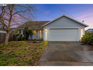 1230 W Fairview Dr, Springfield, OR 97477