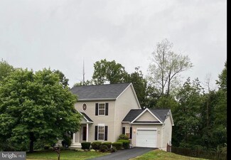 25 Emerald Dr, Fredericksburg, VA 22406