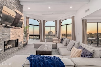 3800 E Lincoln Dr Unit 23, Phoenix, AZ 85018