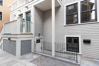 23 Grant St Unit 1, Cambridge, MA 02138