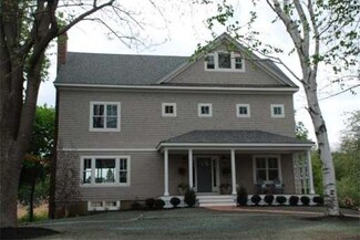 15 Ocean View Dr, Hingham, MA 02043