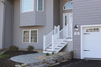 2B Novas Crossing, Epping, NH 03042