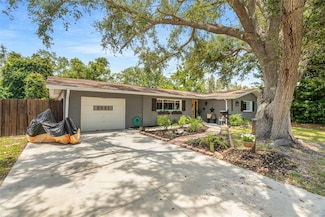 3521 Prudence Dr, Sarasota, FL 34235
