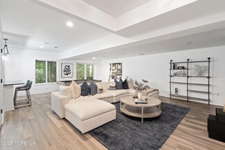 126 Metedeconk Ct, Holmdel, NJ 07733