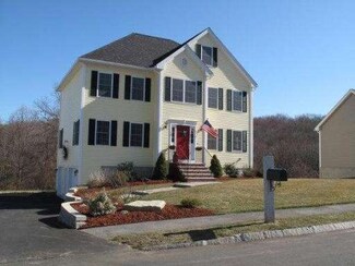 16 Magnavista Dr, Haverhill, MA 01830