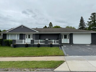1 Sophia St, Manistee, MI 49660