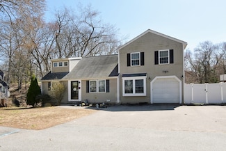 31 Pine St, Natick, MA 01760