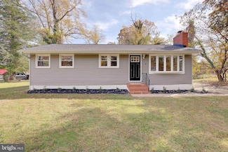 4 Roosevelt Dr, Annapolis, MD 21401