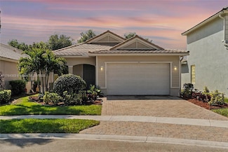 84 Belle Grove Ln, Royal Palm Beach, FL 33411