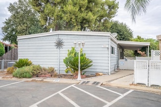 9360 N Blackstone Ave Unit 213, Fresno, CA 93720