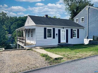 421 Guilford Ave, Staunton, VA 24401