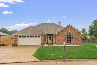 7509 Pecanwood Ct, Haughton, LA 71037