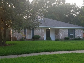 230 Blue Castle Ln, Houston, TX 77015