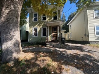 2028 Lodi St, Syracuse, NY 13208
