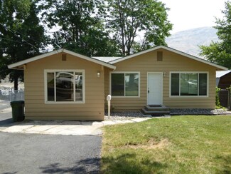 429 N Columbia Ave, Coulee Dam, WA 99116
