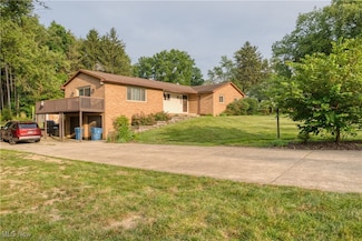 620 High St NE, Canal Fulton, OH 44614
