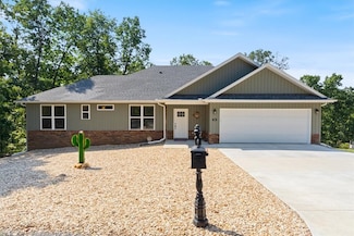 20 Carnahan Ln, Bella Vista, AR 72715