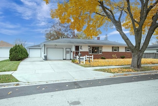 1010 Heyrman St, Green Bay, WI 54302