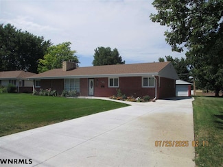 1810 Q St, Gering, NE 69341