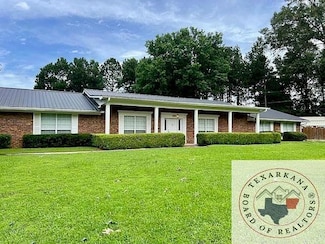 6203 Sagebrush Ave, Texarkana, TX 75503