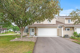 1741 Sandstone Curve Unit 1043, Shakopee, MN 55379