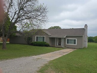 282263 Oliver Dr, Comanche, OK 73529