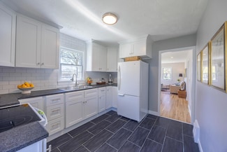 7524 Edgebrook Dr, Saint Louis Park, MN 55426