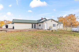 870 Craig Rd, Naches, WA 98937