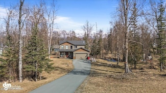 6230 N Crupperdock Dr, Palmer, AK 99645