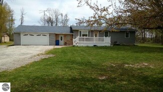 2041 Arenac State Rd, Standish, MI 48658