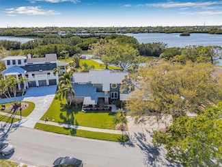 9011 Baywood Park Dr, Seminole, FL 33777