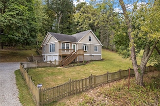 4792 Wexford Run Rd, Bradfordwoods, PA 15015