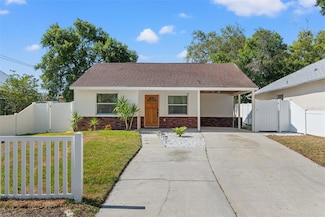 439 E Boyer St, Tarpon Springs, FL 34689
