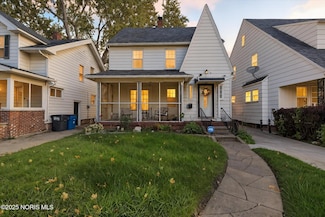 1942 Wellesley Dr, Toledo, OH 43606