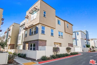 764 Daniel Freeman Cir, Inglewood, CA 90301